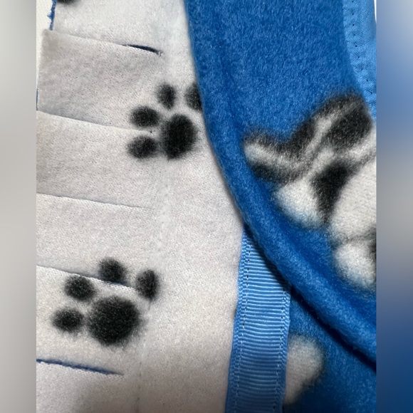 Designer Handmade Fleece Jacket with Collar and Matching Lining. - Picture 7 of 9